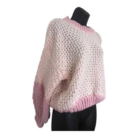 Shades of pink crochet waffle knit chunky cuffed sleeve sweater size large new - Picture 10 of 13